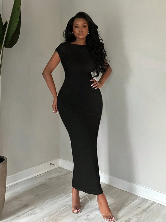 Backless solid color sleeveless maxi in black