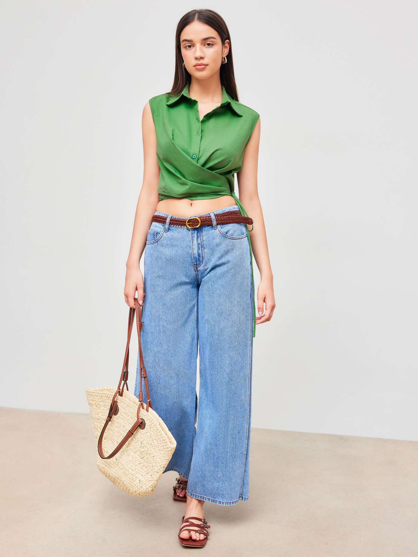 Linen-blend polo solid wrap button knotted crop top in green