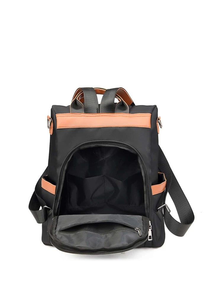 Large capacity shoulder bag in black