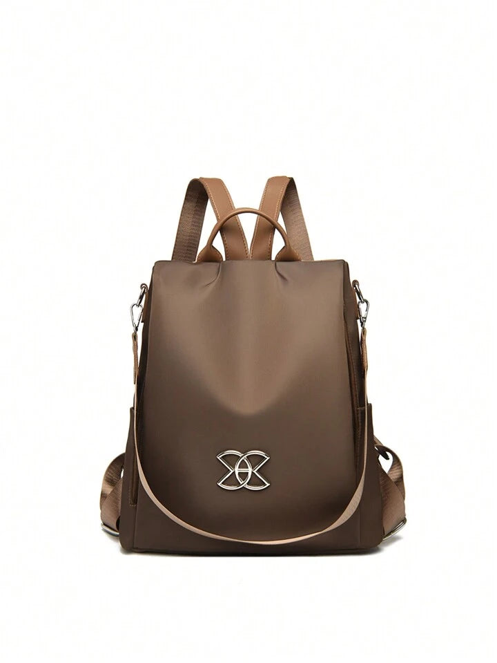 Large capacity shoulder bag in brown