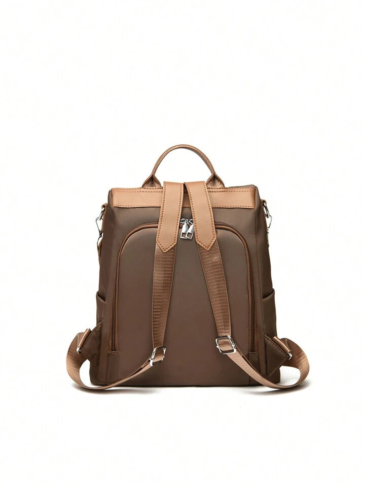 Large capacity shoulder bag in brown