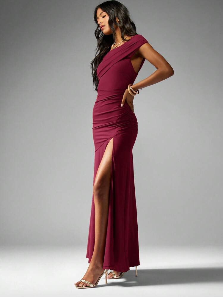 One shoulder ruched split maxi in burgundy
