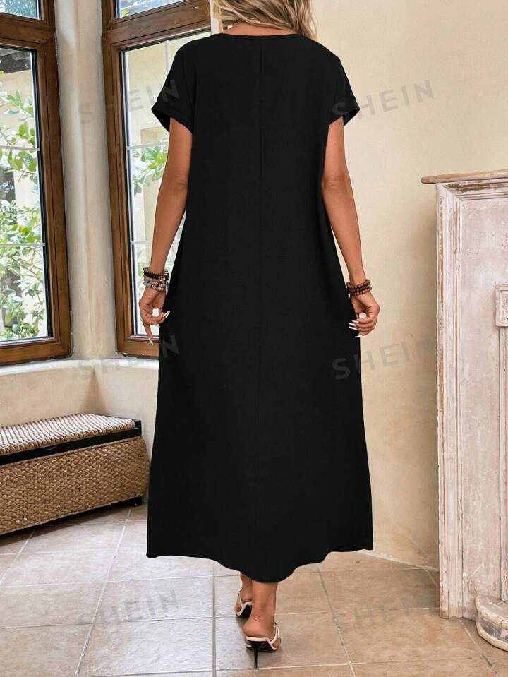Round neck solid color short sleeve maxi dress in black