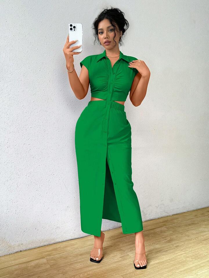 Solid color front button cut out midi dress in green