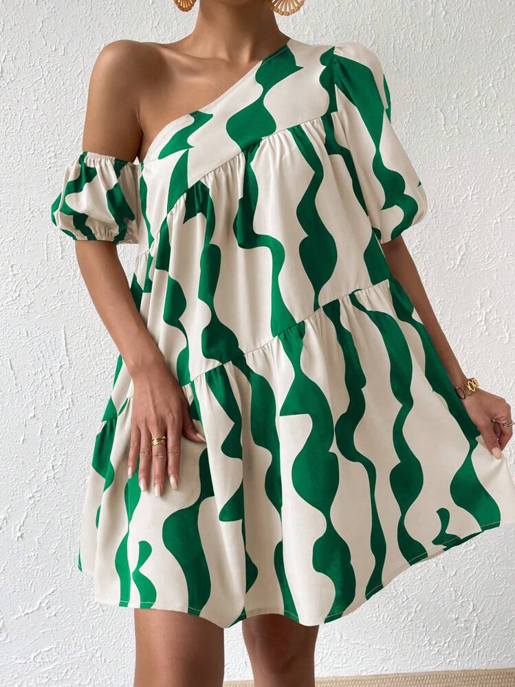 Printed asymmetrcial neck puff sleeve smock dress in green