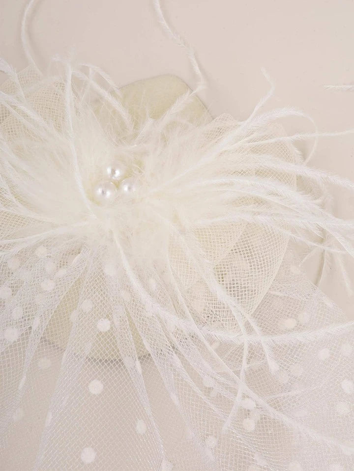 1pc feather & mesh decor fascinator hair clip in beige