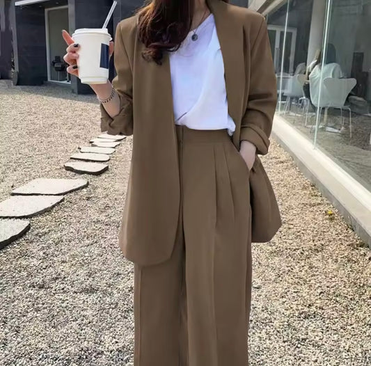 Long sleeve blazer in nude