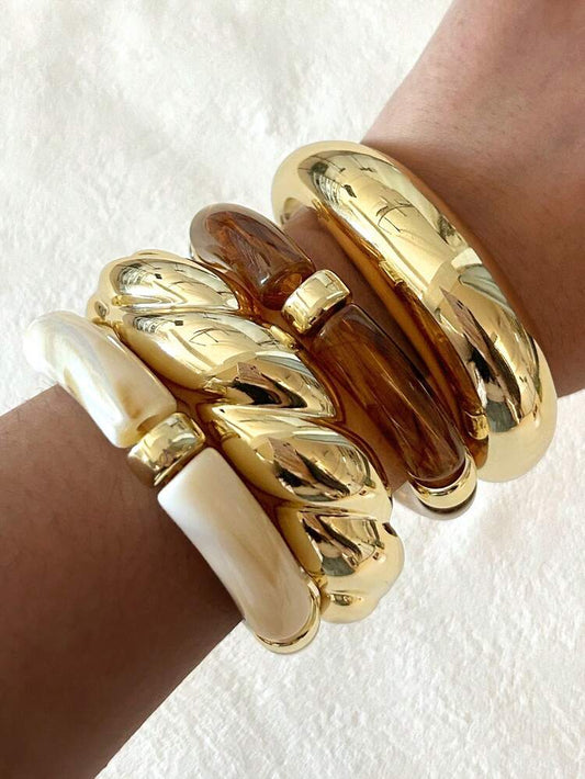 4pcs vintage exaggerated gold resin bracelet set in gold