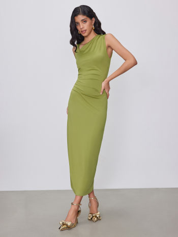 Asymmetrical neck solid ruched maxi dress in green