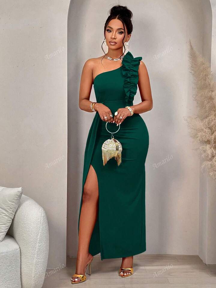 Asymmetrical shoulder ruffle trim maxi in green