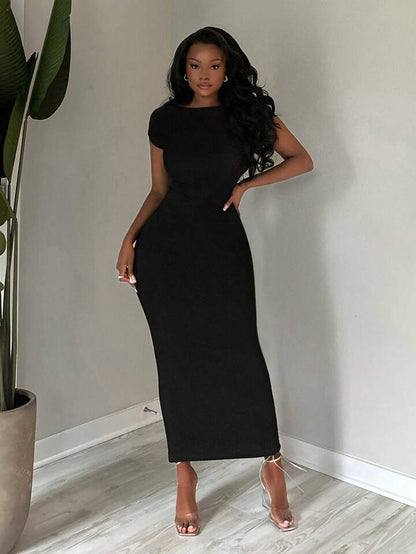 Backless solid color sleeveless maxi in black