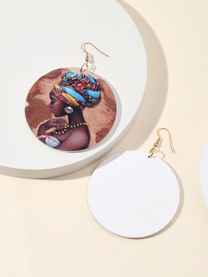 Figure graphic round drop earrings in multi