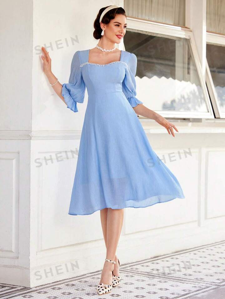 Flounce sleeve sweetheart neckline dress in blue