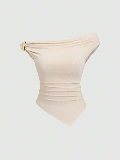 Gold decor twist asymmetric top in nude