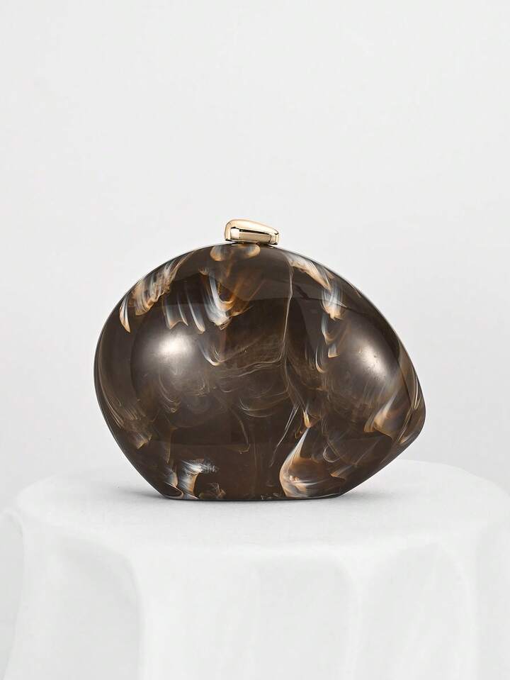 Gold pu ripple design box-shaped clutch in brown