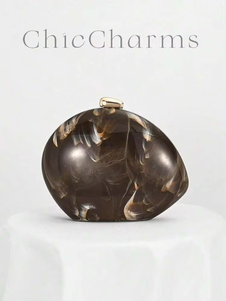 Gold pu ripple design box-shaped clutch in brown