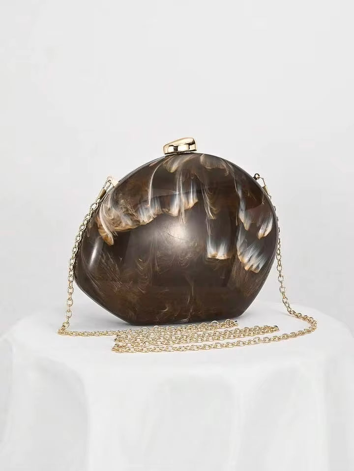 Gold pu ripple design box-shaped clutch in brown