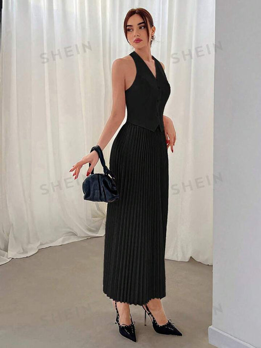 Halterneck vest and pleated skirt set in black