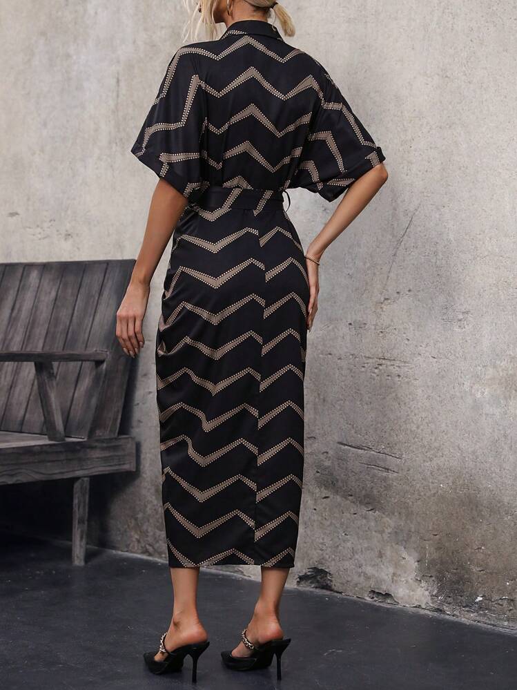 Herringbon printed belted dress in black