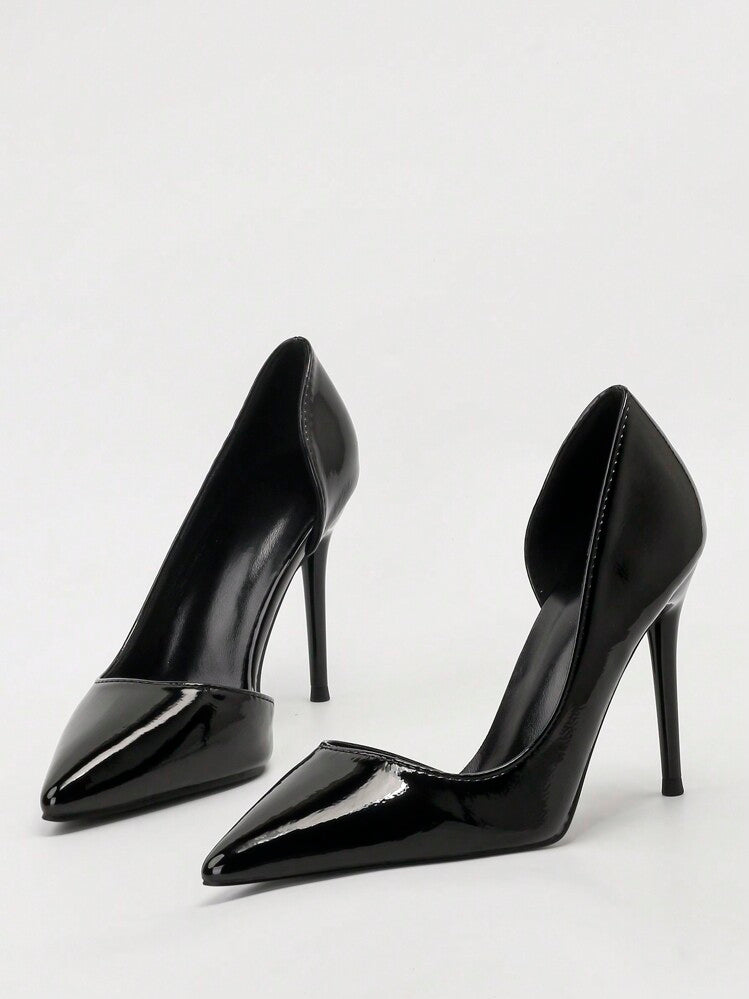 High heel pointed toe in black