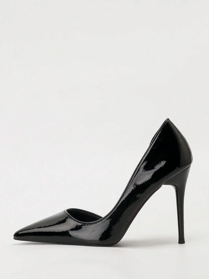 High heel pointed toe in black