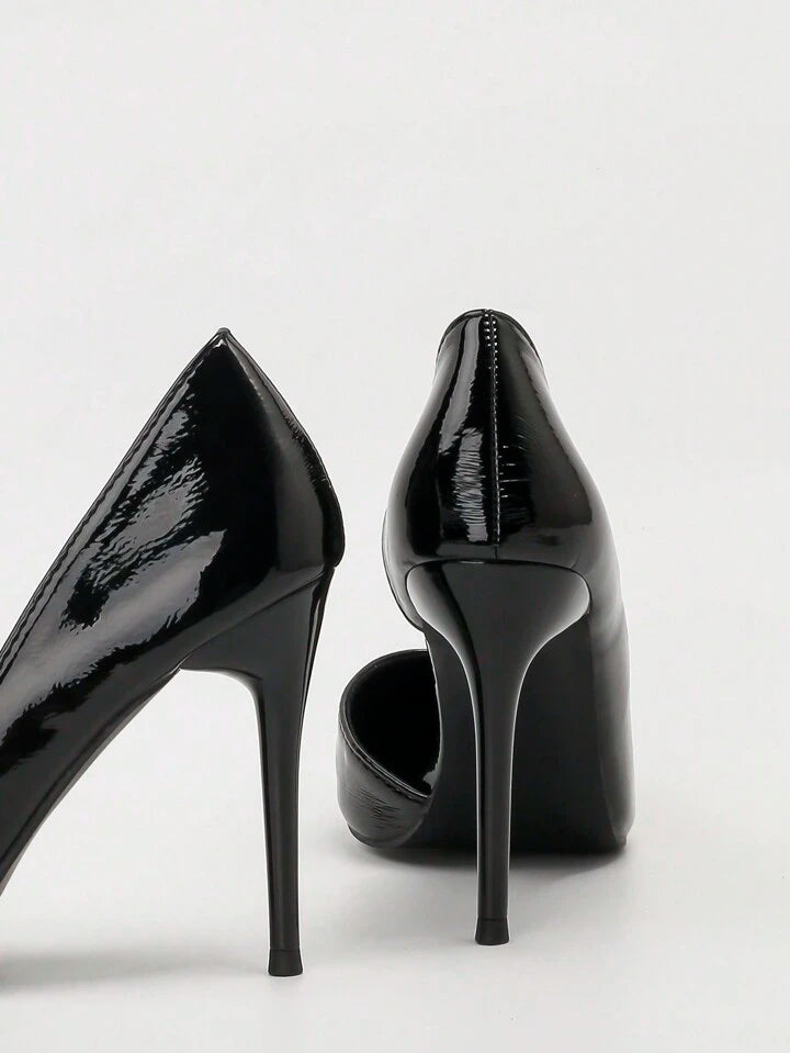 High heel pointed toe in black