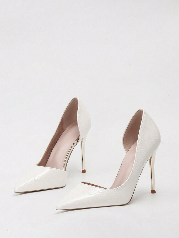 High heel pointed toe in white