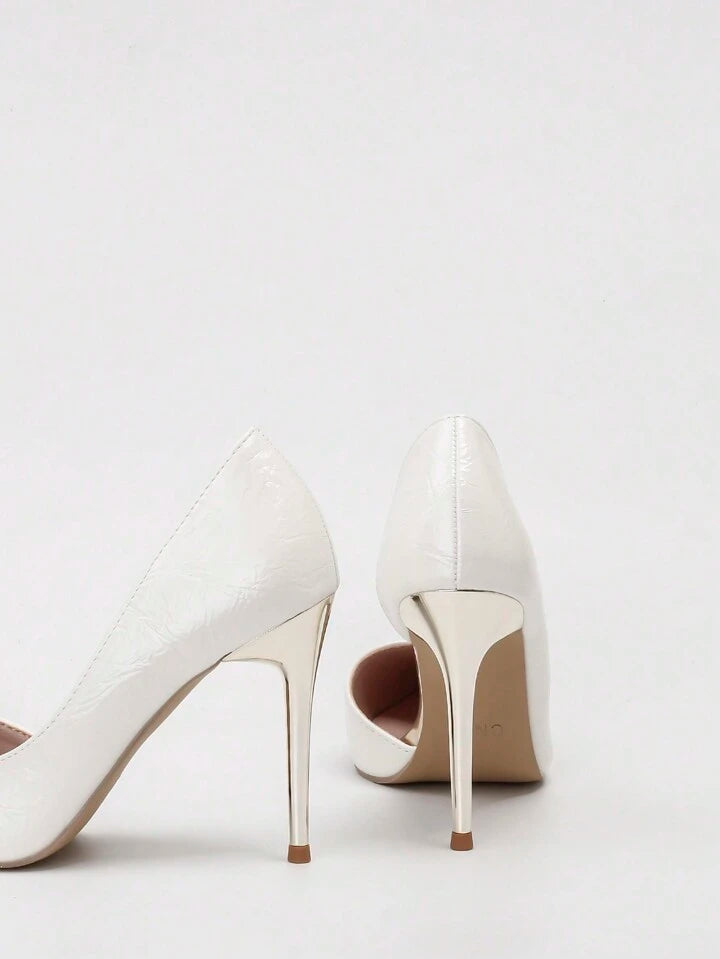 High heel pointed toe in white