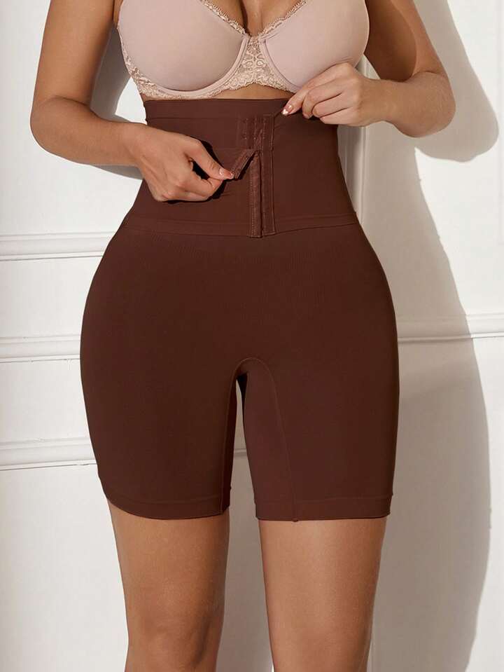 High waist seamless slimming shorts in brown