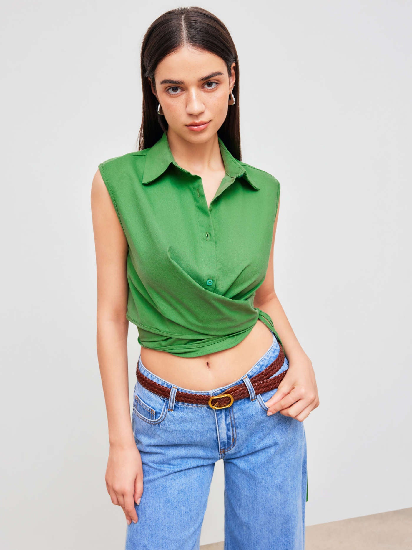 Linen-blend polo solid wrap button knotted crop top in green