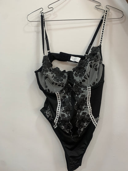 Floral Embroidered lingerie bodysuit in black