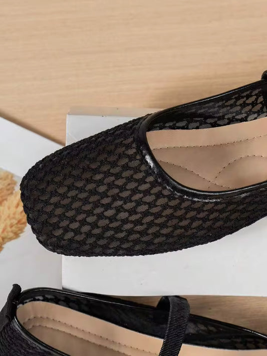 Lace mesh hollow flat shoe in balck