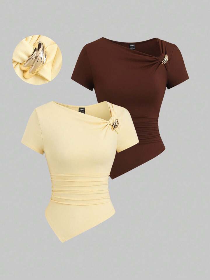 Metal decor asymmetrical plain t-shirt in yellow