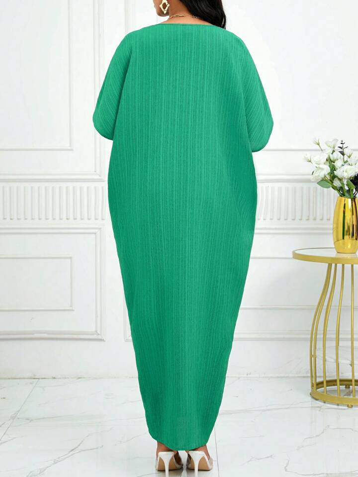 Notched batwing sleeve maxi in green