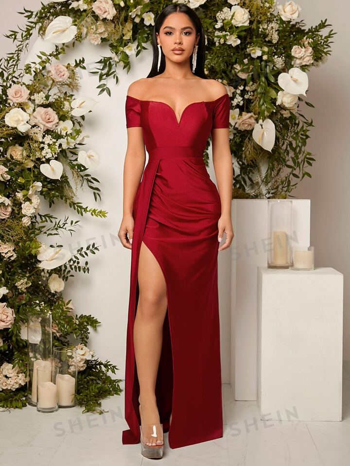 Off the shoulder ruched slit thigh dress in burgundy