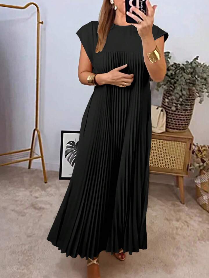 Pleated loose casual summer dress in black