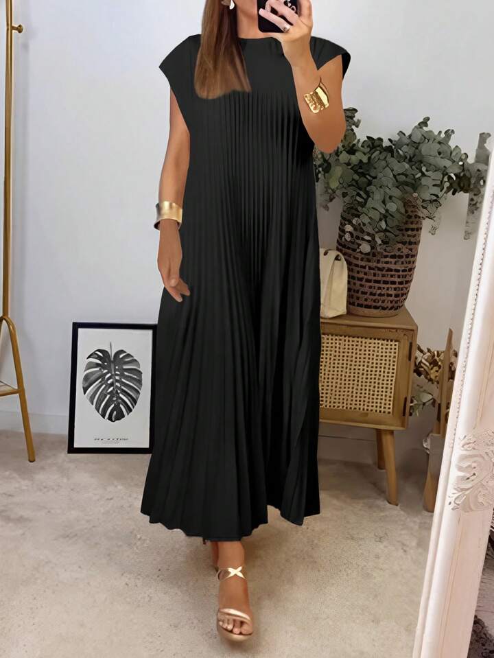 Pleated loose casual summer dress in black