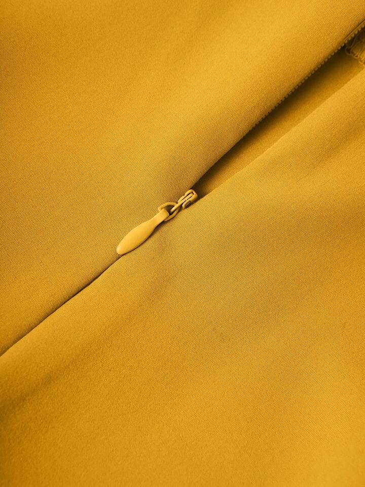 Ruched waist maxi skirt in yellow