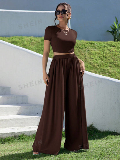 Short sleeve tee & wide leg pants in brown