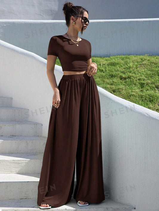 Short sleeve tee & wide leg pants in brown