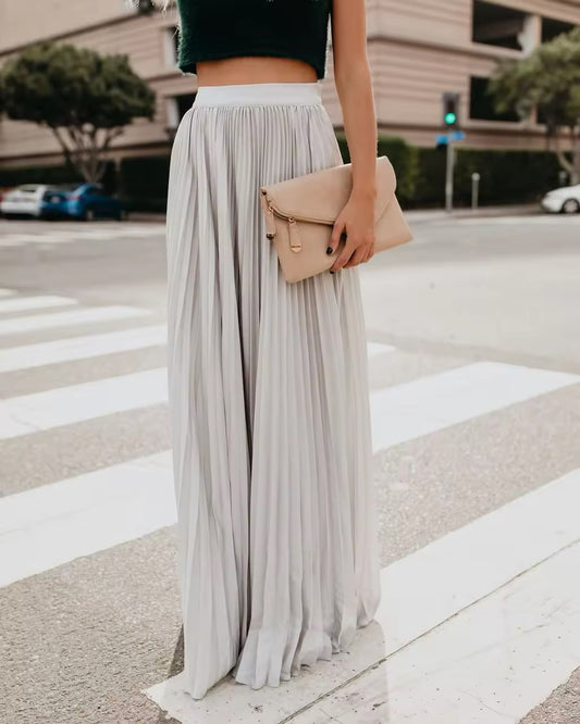 Solid color high waist pleated maxi skirt in white