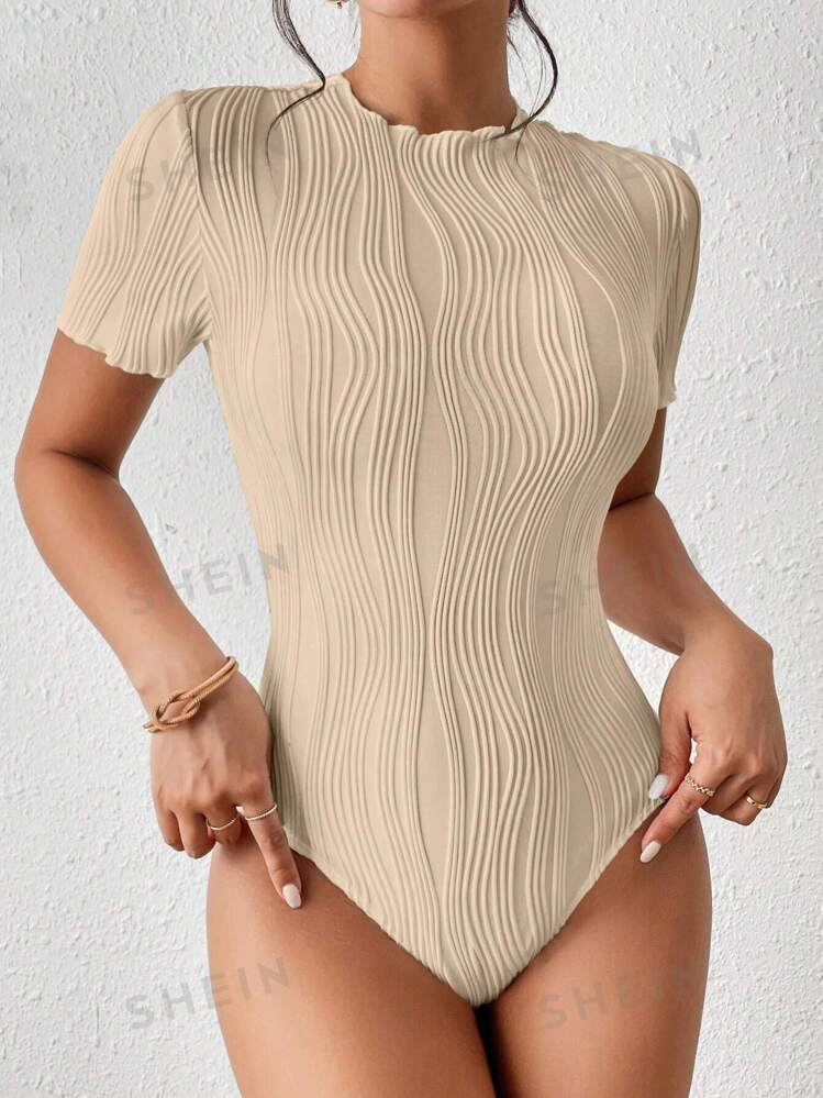 Solid color round neck hollow out short sleeve bodysuit in nude