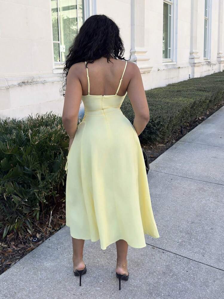 Spaghetti strap ruched waist dress in yellow