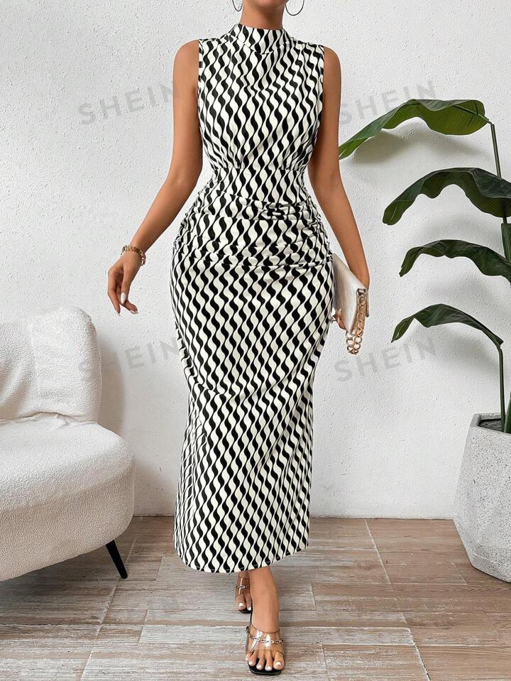 Stand collar wave striped sleeveless dress in multi