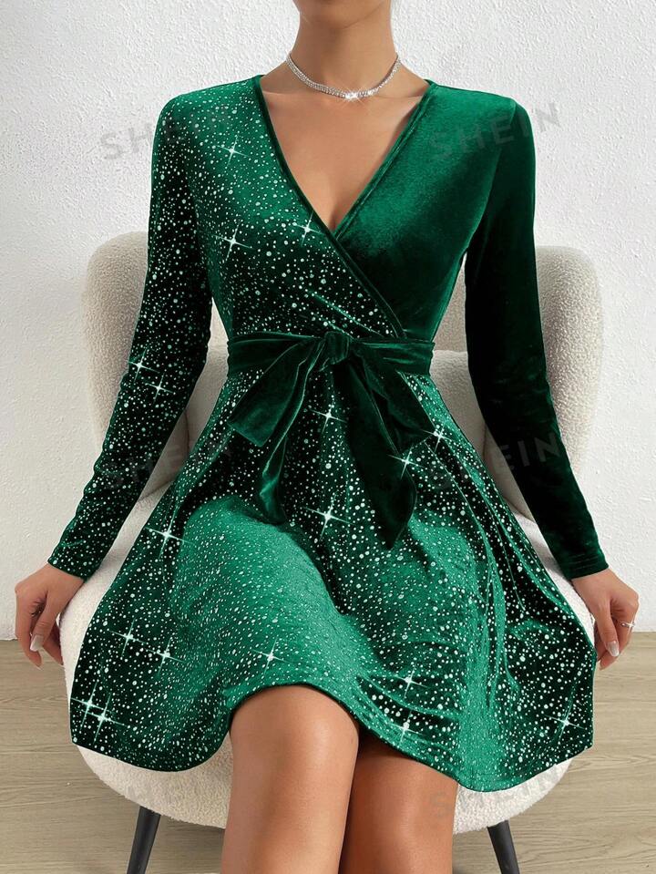 Surplice neck velvet dress in green without belt