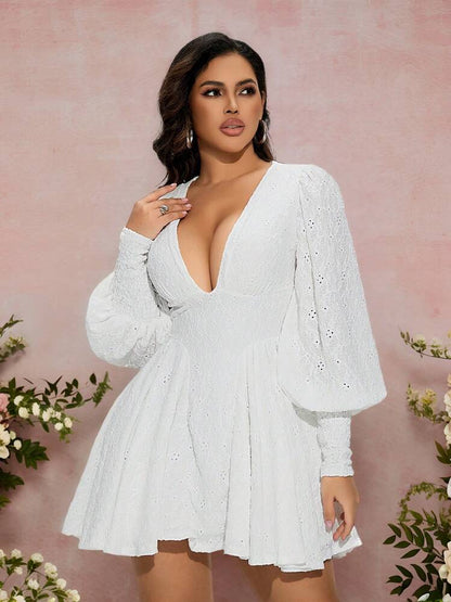 V neck hollow out lace mini dress in white
