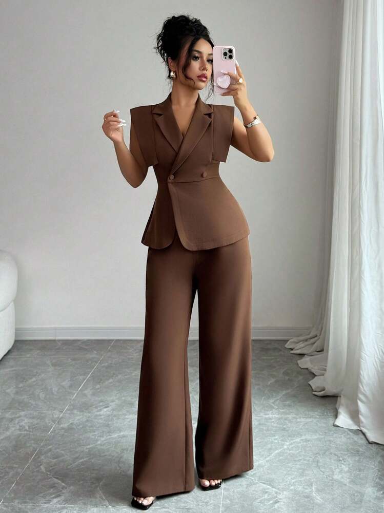Sleeveless blouse & ealstic waist long pants set in brown